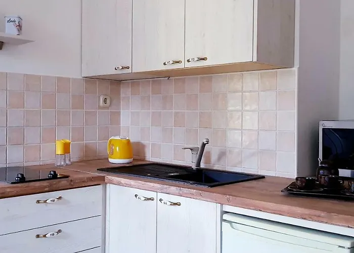 Marita شقة ستون