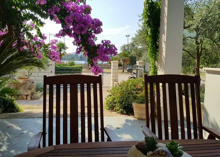 Marita شقة ستون